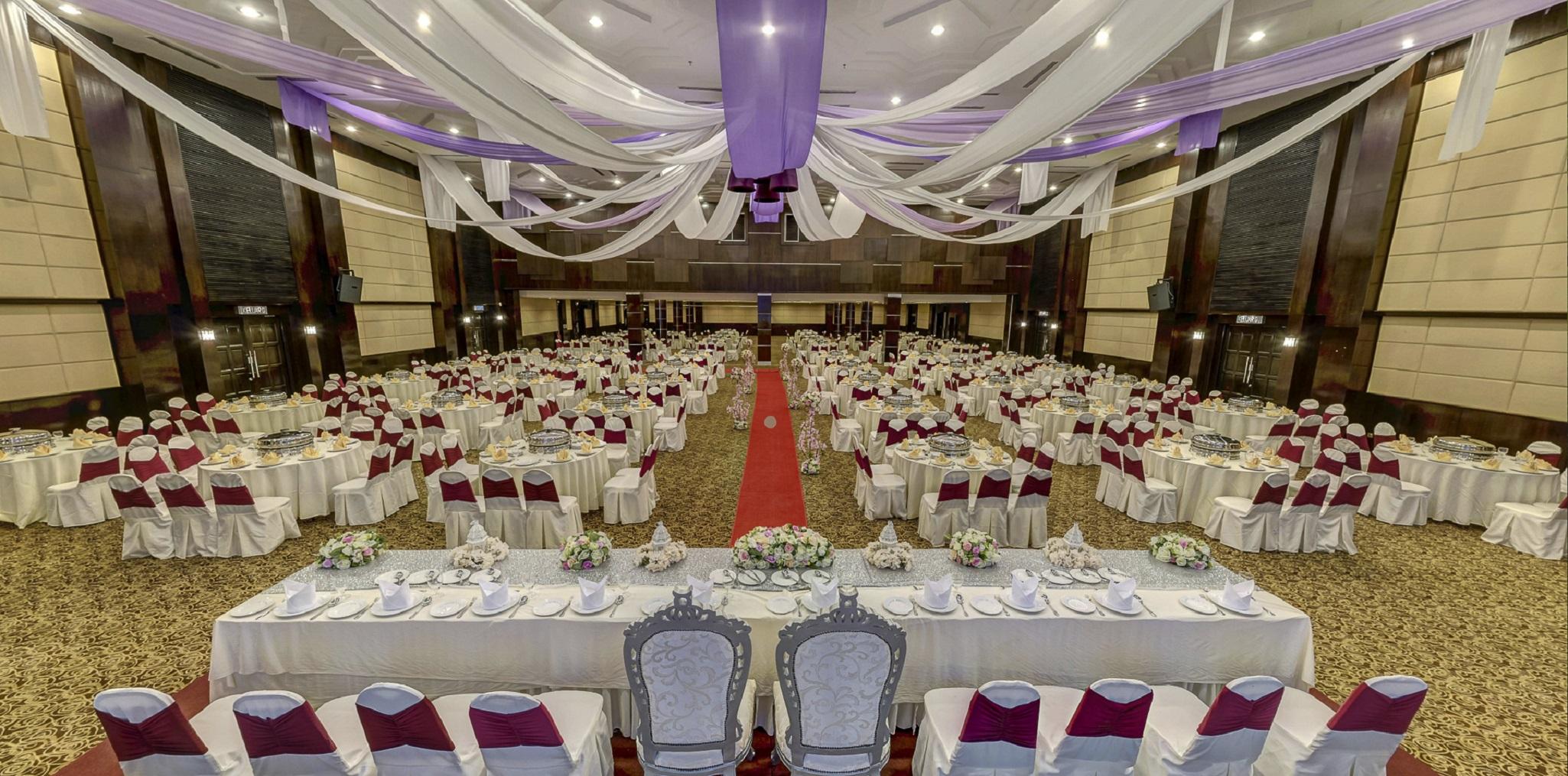 Raia & Convention Centre Hotel