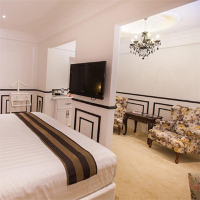 Raia & Convention Centre 4*